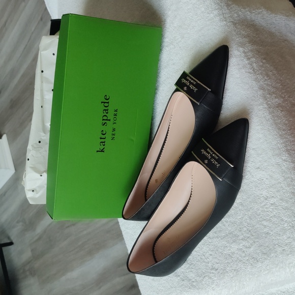 Kate Spade Denueve Black Flats - Picture 2 of 8